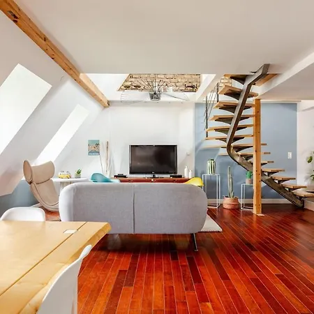 Superbe Duplex Prox Centre-ville Beautiful Duplex Close To Center *