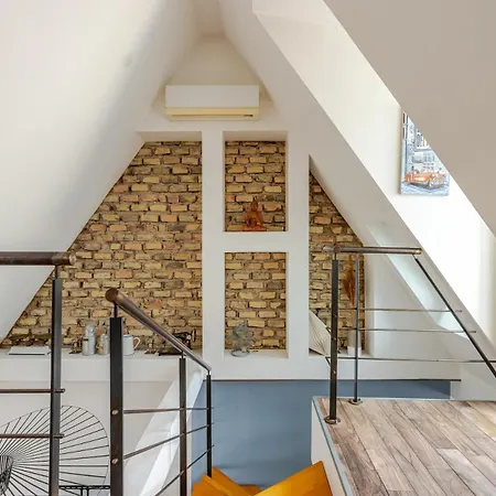 Superbe Duplex Prox Centre-ville Beautiful Duplex Close To Center