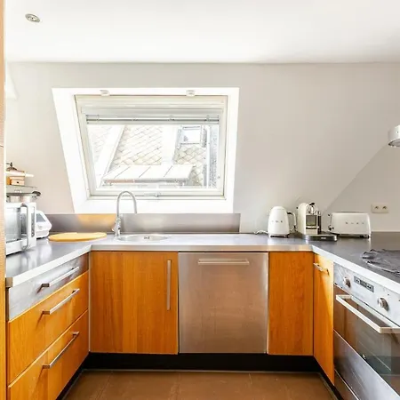 Superbe Duplex Prox Centre-ville Beautiful Duplex Close To Center דירה