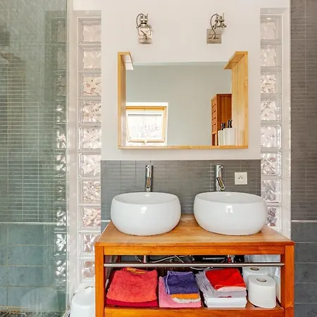 Superbe Duplex Prox Centre-ville Beautiful Duplex Close To Center Apartament *