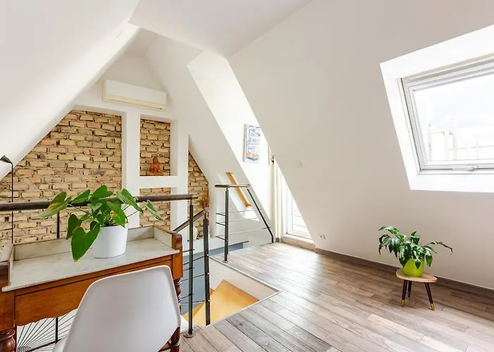 Apartman Superbe Duplex Prox Centre-ville Beautiful Duplex Close To Center
