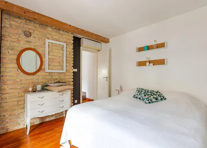 Superbe Duplex Prox Centre-ville Beautiful Duplex Close To Center * 斯特拉斯堡