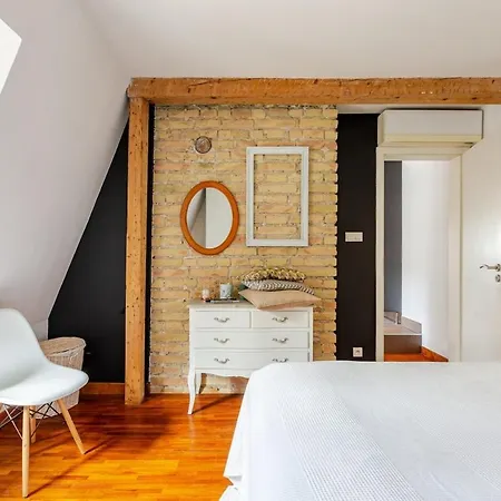 Superbe Duplex Prox Centre-ville Beautiful Duplex Close To Center Appartamento